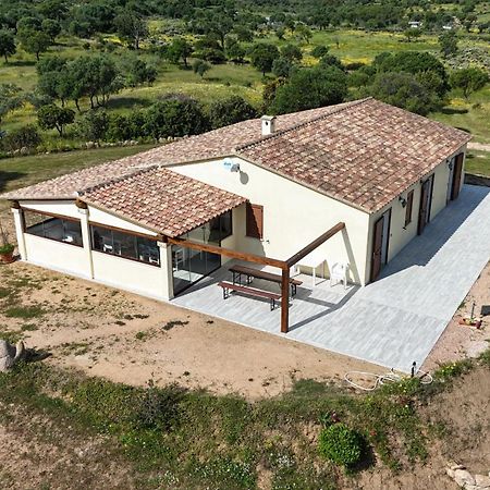 אולביה Molti Mari B&B Resort מראה חיצוני תמונה