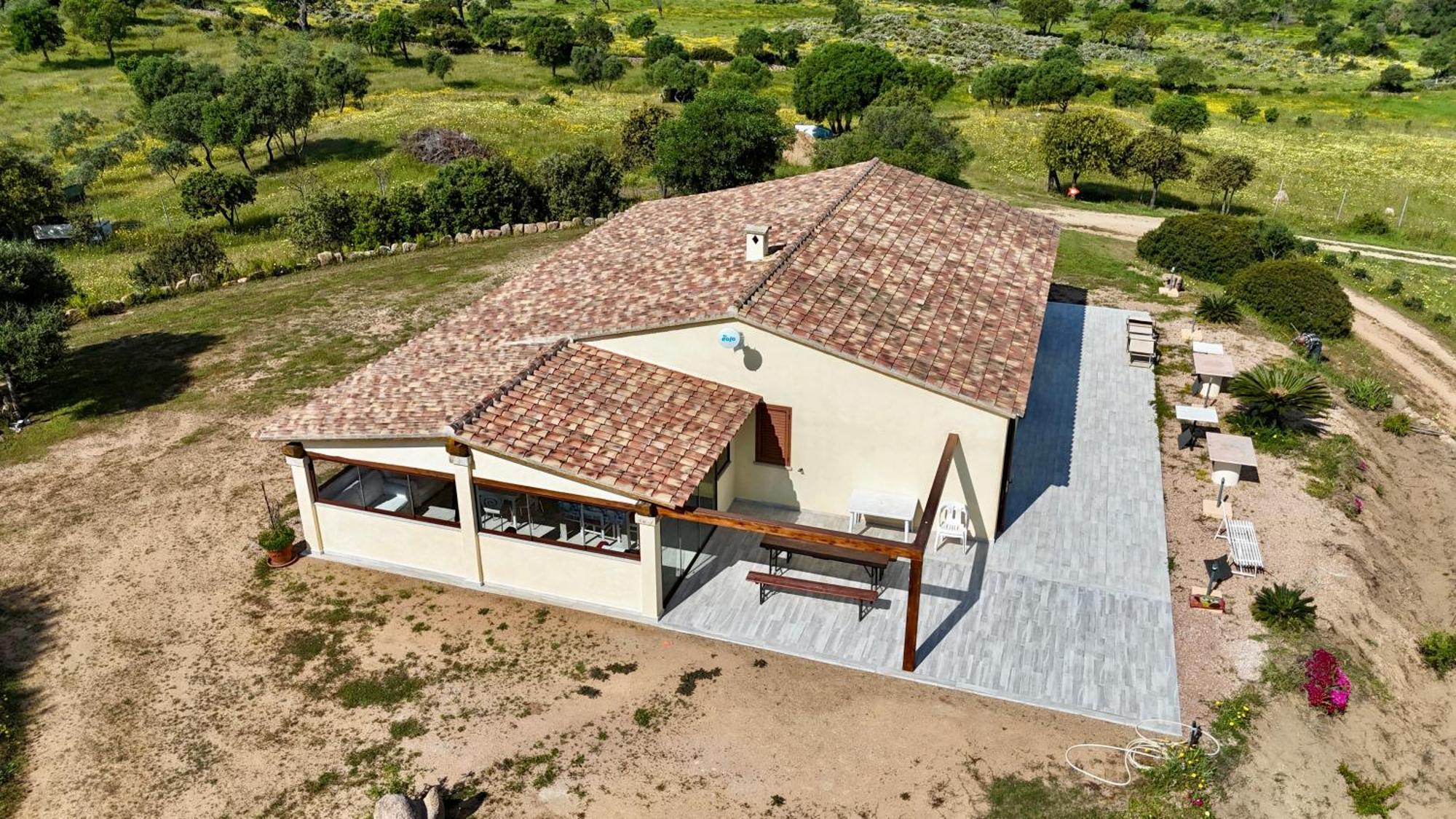 אולביה Molti Mari B&B Resort מראה חיצוני תמונה