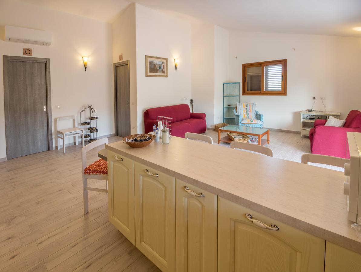 אולביה Molti Mari B&B Resort מראה חיצוני תמונה