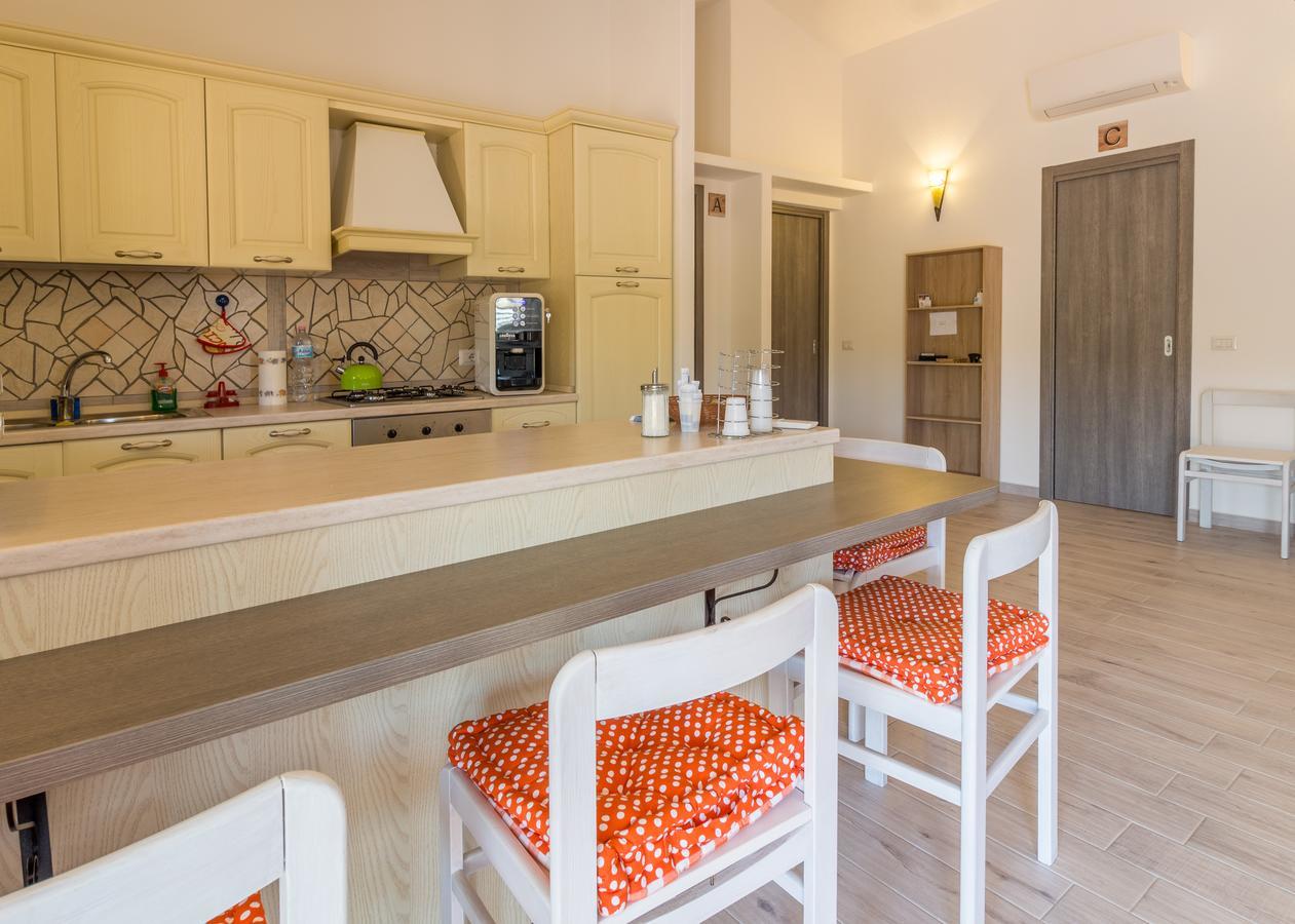 אולביה Molti Mari B&B Resort מראה חיצוני תמונה