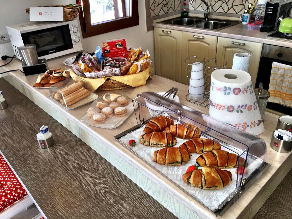 אולביה Molti Mari B&B Resort מראה חיצוני תמונה